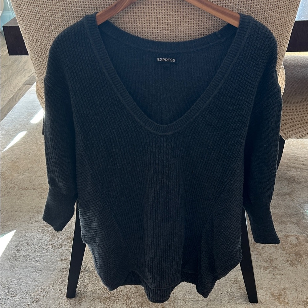 Express Women's Charcoal V-Neck Sweater